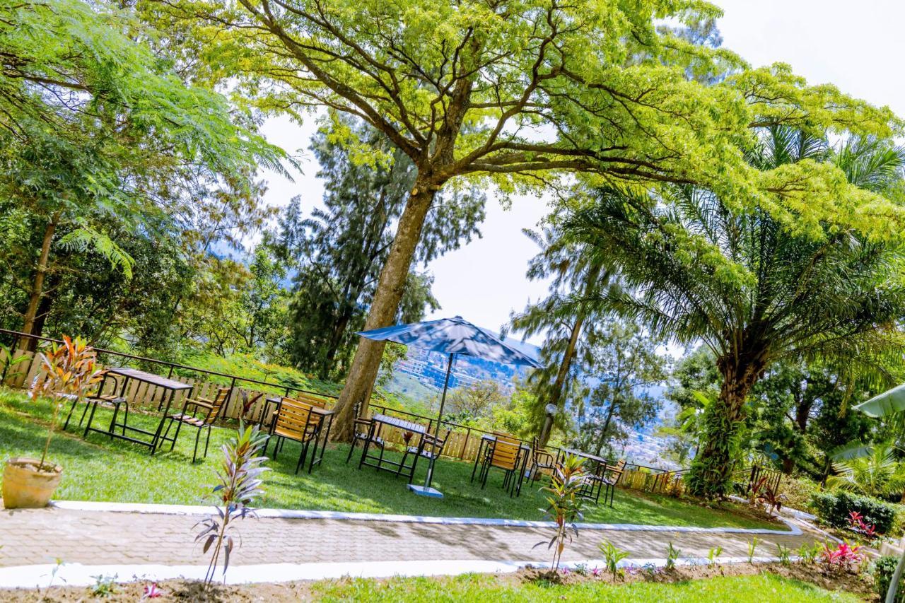 Nature Kigali Exteriör bild